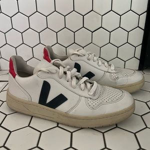 VEJA V-10 CWL WHITE NAUTICO PEKIN